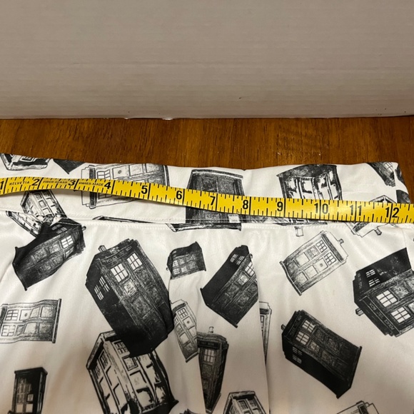 Doctor Who Black & white Tardis lined flared Mini Skirt size SMALL Her Universe - Picture 7 of 7